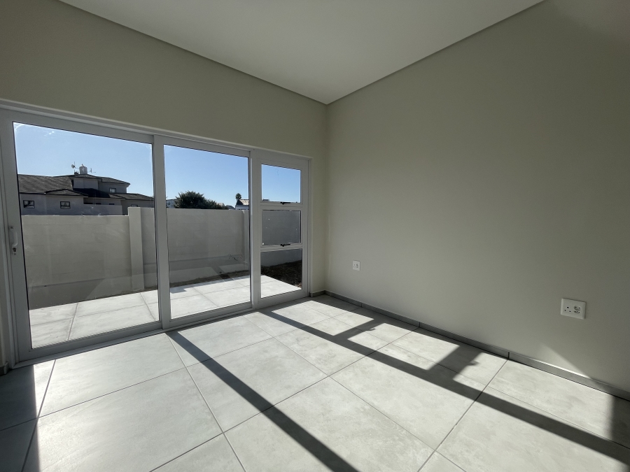 4 Bedroom Property for Sale in Myburgh Park Western Cape